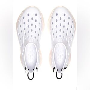 Kane Adult Revive Shoe— cream/white